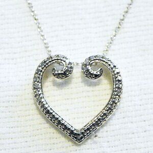 Heart Pendant in 925 Sterling Silver with chain 18